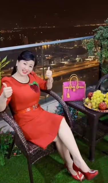 蔡天鳳母親加入爭產大戰？被質疑是假富豪，和女婿舉止親昵惹非議