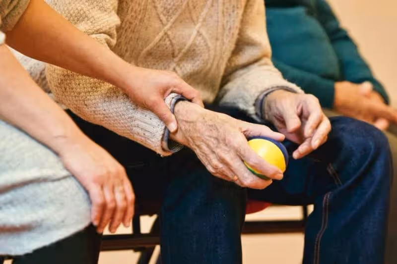 台南瓦斯行老闆白手起家「捐千萬積蓄」行善40年,女婿受鼓舞「自願放棄高薪工作」傳承岳父善行