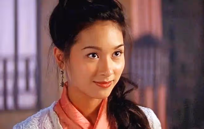 最美亞姐楊恭如罕露面!49歲仍美艷動人,情路坎坷至今未婚無兒女