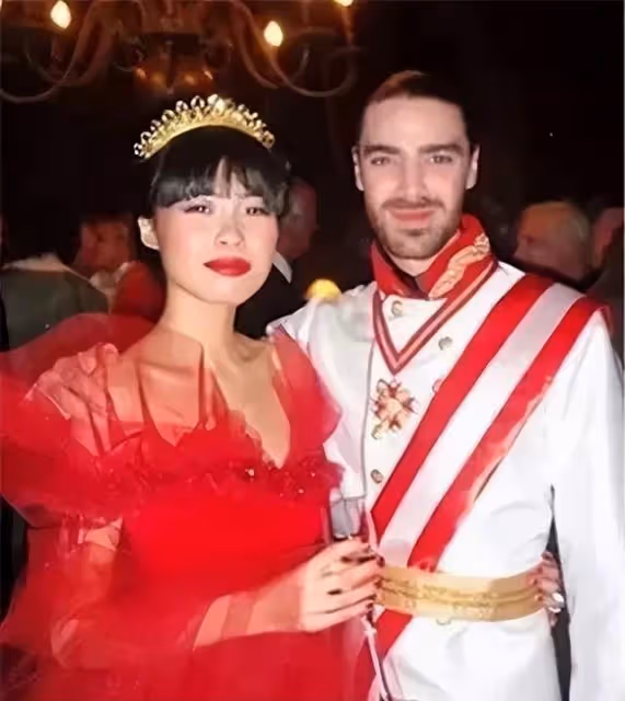打工偶遇比利時王子,嫁入王室成為王妃,13年過去李然如今怎樣了