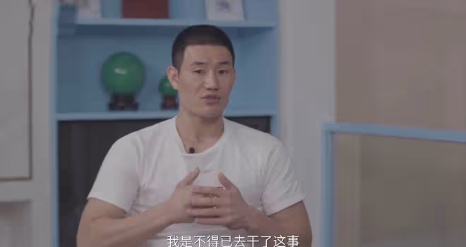 謝孟偉過生日遭網友群嘲,帶貨留下的後遺症,是他演藝生涯的敗筆