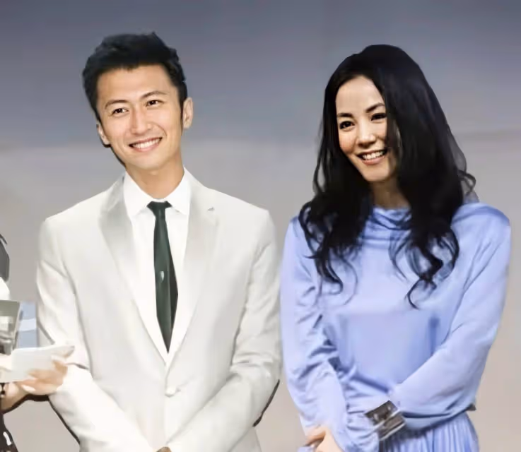 喜歡飆歌天后被曝有開放伴侶，喜歡提攜小鮮肉，影帝男友不在乎