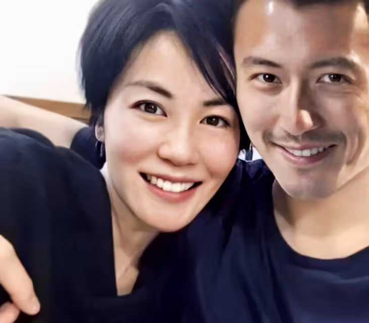 喜歡飆歌天后被曝有開放伴侶，喜歡提攜小鮮肉，影帝男友不在乎