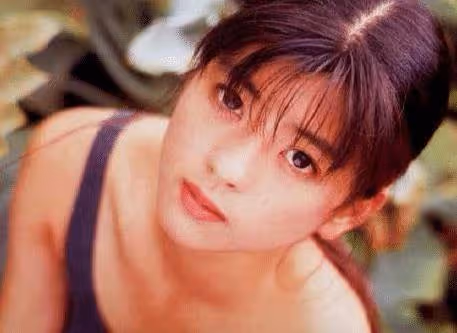 曾在亞洲紅極一時!「與李連杰搭戲」被一眼誤終生 後銷聲匿跡27年「生活近況曝光」:隱退好可惜~