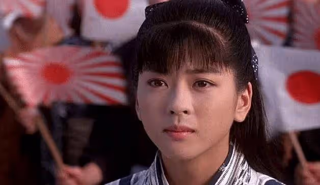曾在亞洲紅極一時!「與李連杰搭戲」被一眼誤終生 後銷聲匿跡27年「生活近況曝光」:隱退好可惜~