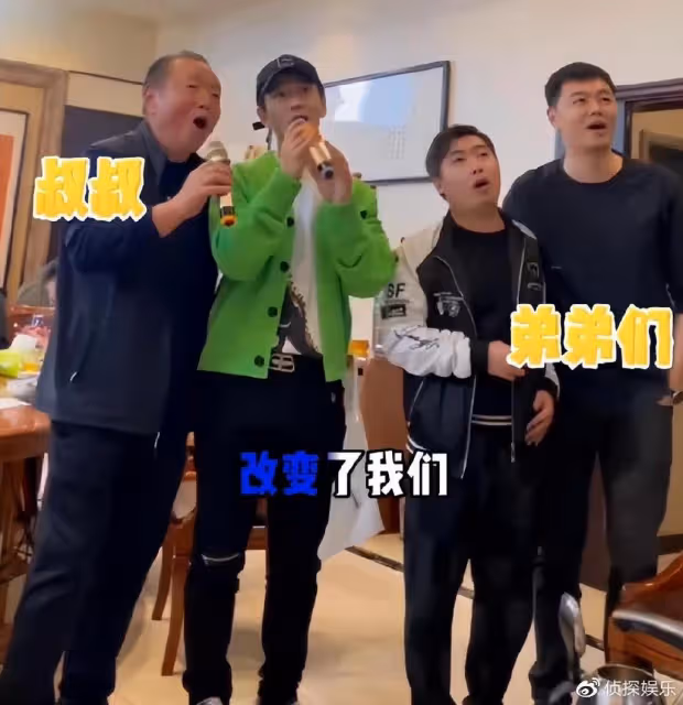 黃曉明為媽媽和姥姥慶祝婦女節,曬祖孫三代合照超幸福