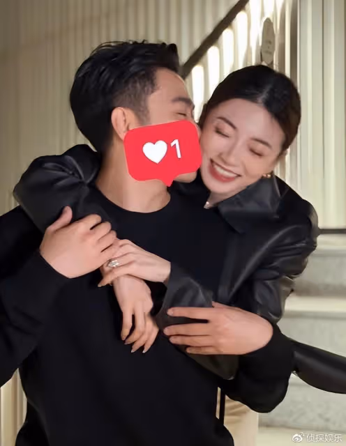鄭愷前任曬孕期大肚照,產期將至肚大如籮,沒有妊娠紋羨煞旁人