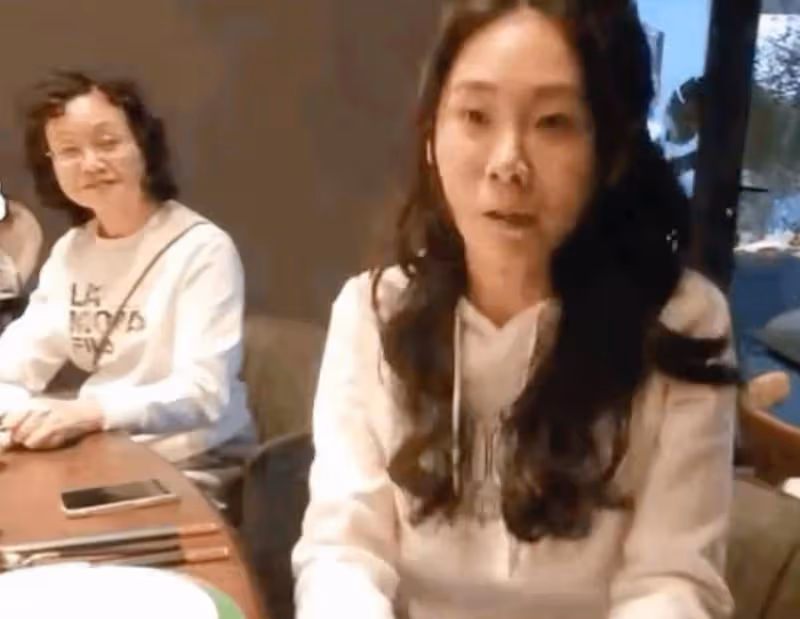 又一關係戶來了!苗苗捧親妹進娛樂圈,鄭愷妥協,妹妹長得太普通