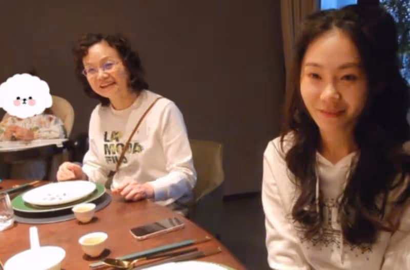 又一關係戶來了!苗苗捧親妹進娛樂圈,鄭愷妥協,妹妹長得太普通
