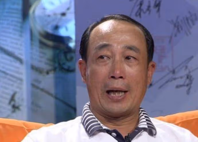 孫海英呂麗萍國外撿垃圾被偶遇，據說二人靠撿垃圾一年賺400萬