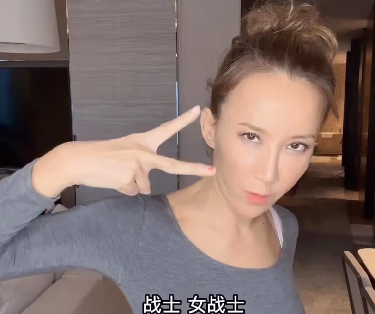 李玟手術完成發文報平安,公開手術前後細節,病床痛苦畫面曝光