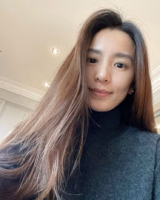 S.H.E合體慶祝婦女節，手疊手滿臉燦笑，女團天花板友情令人羨慕