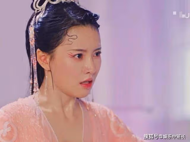 《星落凝成糖》結局：青衡登基成為天帝，雙生花重現人間
