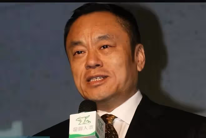 富豪李世聰離世,百億遺產留給女兒,汪小菲租用他的S大樓