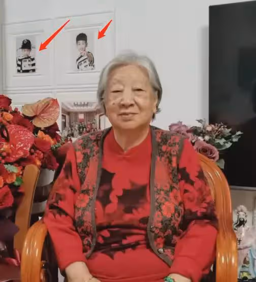 黃曉明慶祝婦女節,意外曝光小海綿正臉,區別對待媽媽姥姥顯孝心
