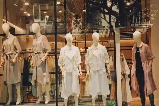 貪官朱仁秀：受賄近2000萬，自稱玩男人要看檔次，網友：太毀三觀