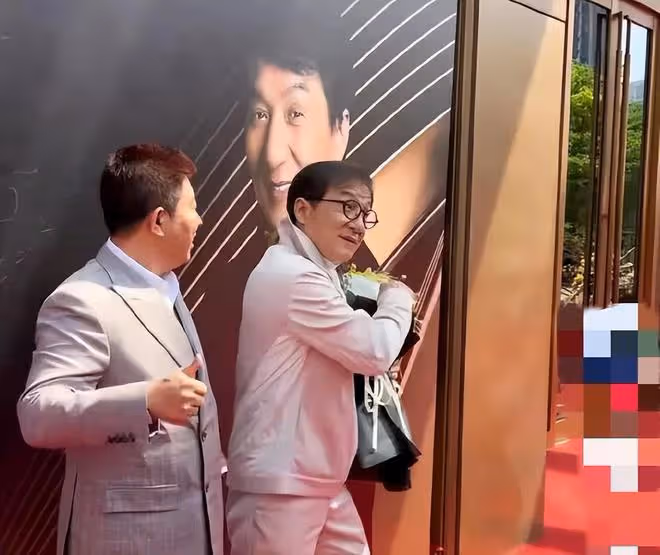 吳綺莉在杭州復出,成龍去年已在那裡花4000萬購買豪宅