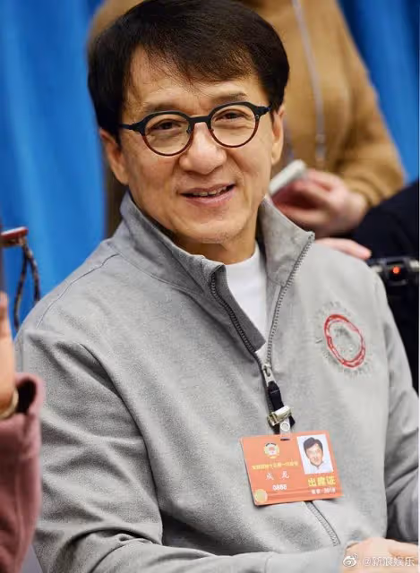 吳綺莉在杭州復出,成龍去年已在那裡花4000萬購買豪宅