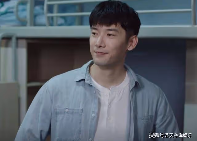 《許你萬家燈火》林奇黑歷史被曝出，孟曉薇退避三舍，葉啟辰：活該