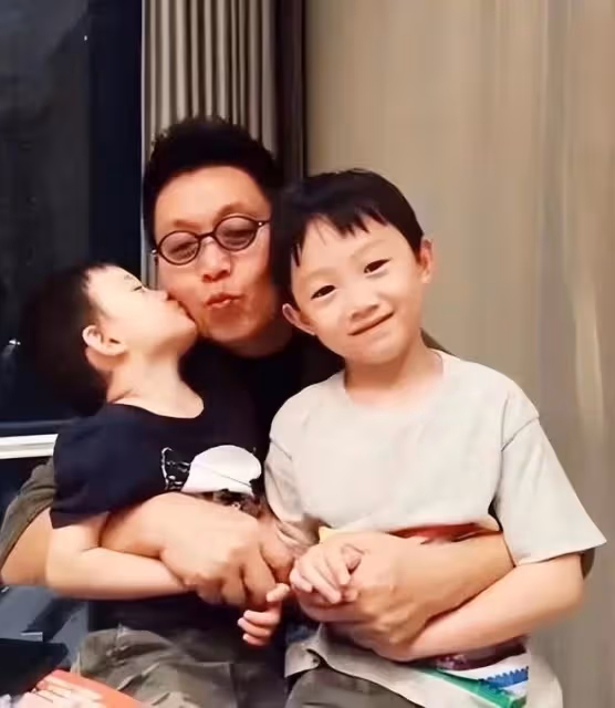眾星聚會:斯琴格日樂豐腴,王小瑋變化大,閆學晶唱得臉紅脖子粗