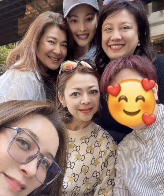 九十年代港姐聚會曬合照！有人躋身商界做女強人，有人靠商演度日