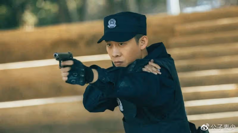從「張譯事件」到朱軍事件,網上有一種畸形文化,正在野蠻生長