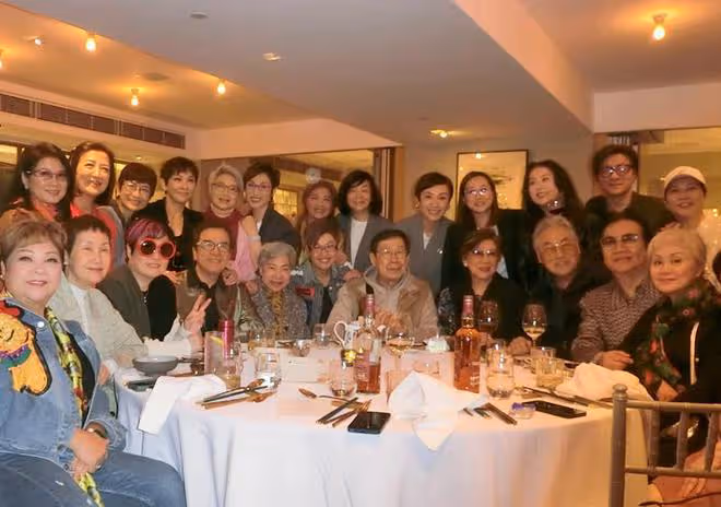 65歲富豪生日眾星雲集堪比台慶!畢業於TVB訓練班,已轉行賣保險