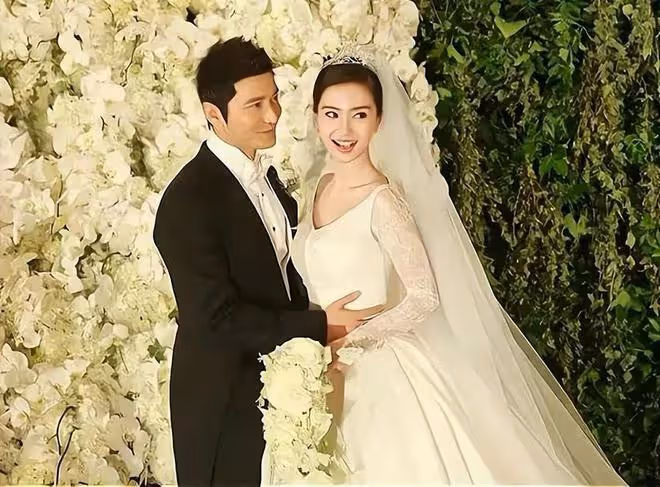 楊穎時尚資源未降級,黃曉明帶葉珂參加家宴,時間線經不起細扒