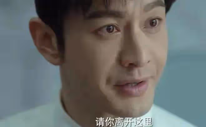 楊穎時尚資源未降級,黃曉明帶葉珂參加家宴,時間線經不起細扒