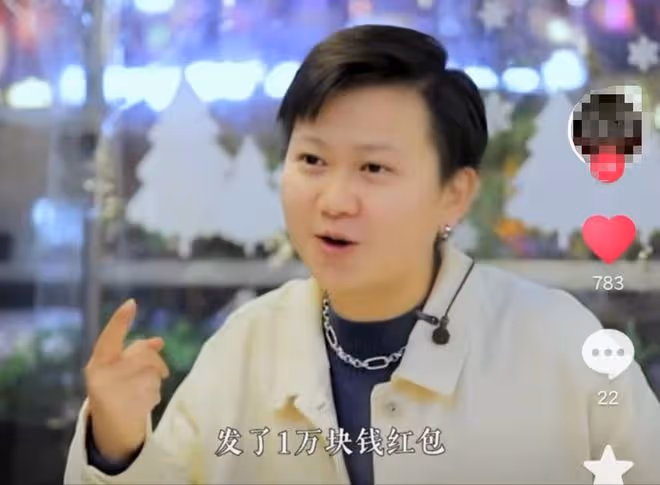 女歌手在英國賣燒烤年入百萬,一年內換兩輛車,直言賣燒烤更賺錢