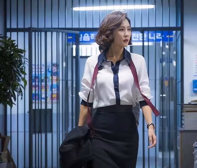 金南珠時隔5年回歸，出演復仇劇《美妙世界》，男女主相差20多歲