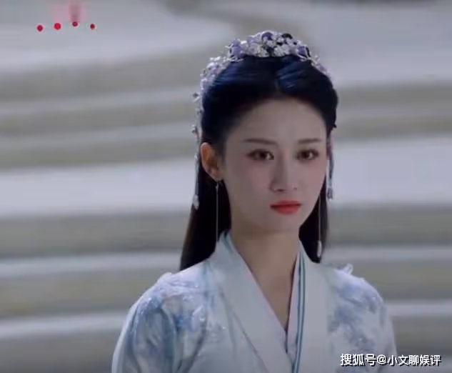 《星落凝成糖》結局：天后掌權廢帝，胡荽捨命復活青葵，有琴化為碎片