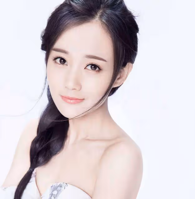 李一桐為什麼老演女主?這美貌,娛樂圈少有