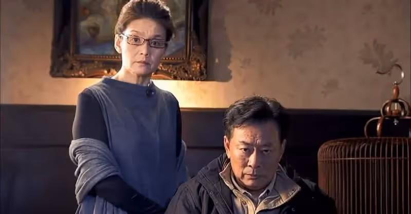 真實故事：早上六點，岳母當著一家人的面，扯開了我身上的被子