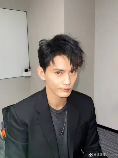《夏花》意難平!言承旭徐若晗老少配真香,敲碗兩人翻拍《鬼怪》