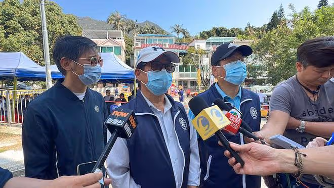 蔡天鳳案發現場舉行超度儀式:7個法師拉橫符,村民排隊輪流上香