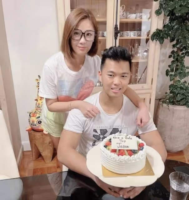 幸福少奶奶!前港姐曬近況超凍齡,曾與同屆亞軍爭嫁豪門轟動一時