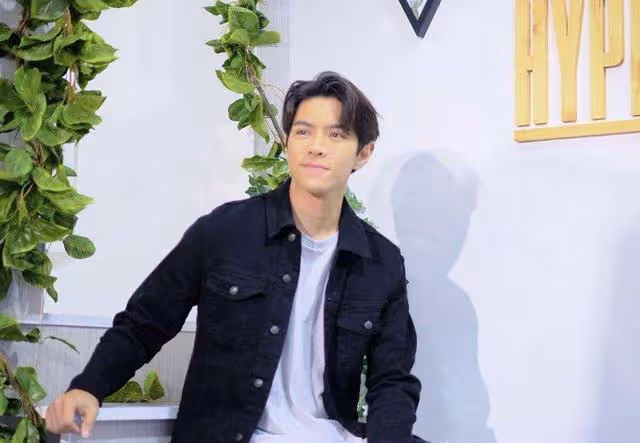 新戀情?TVB小生入行後緋聞多多,如今被傳與港姐冠軍有發展可能