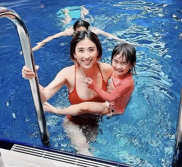 恭喜!香港知名女星宣布剖腹產下二胎,一年之內經歷兩次流產