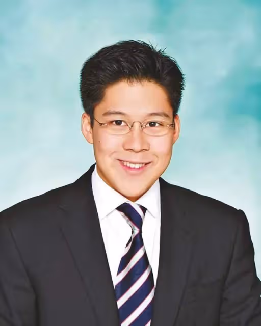 香港豪門兩大精英:霍啟剛走仕途初見鋒芒,鄭志剛在商界叱吒風雲