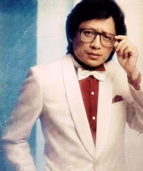 紅極一時的台灣偶像，一首歌紅遍大江南北　63歲患病去世「3個前妻」無一參加葬禮！