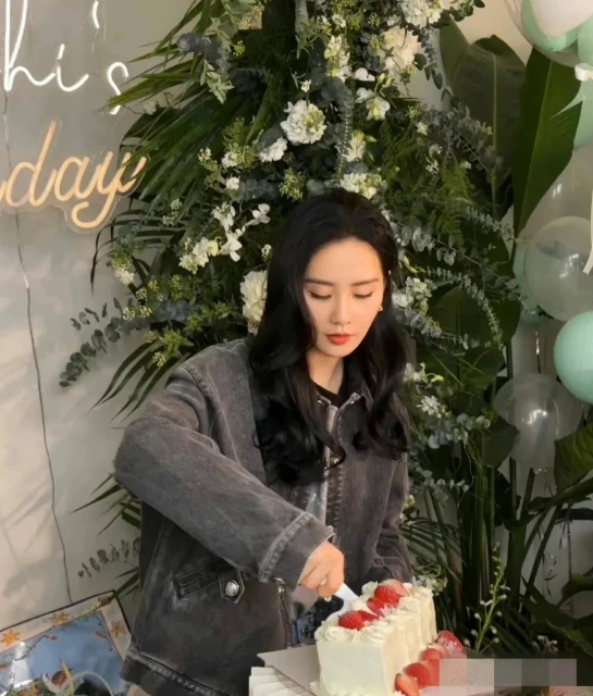 劉詩詩生日吳奇隆的行為再曝婚變,4個巧合讓人不得不懷疑