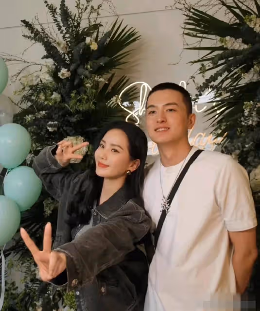 劉詩詩生日吳奇隆的行為再曝婚變，4個巧合讓人不得不懷疑