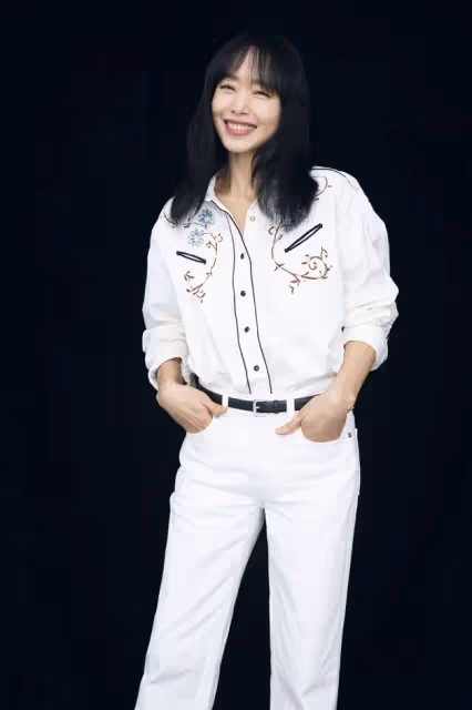 50歲全度妍再現浪漫女王，出道33年時隔17年，她感受到年齡偏見？