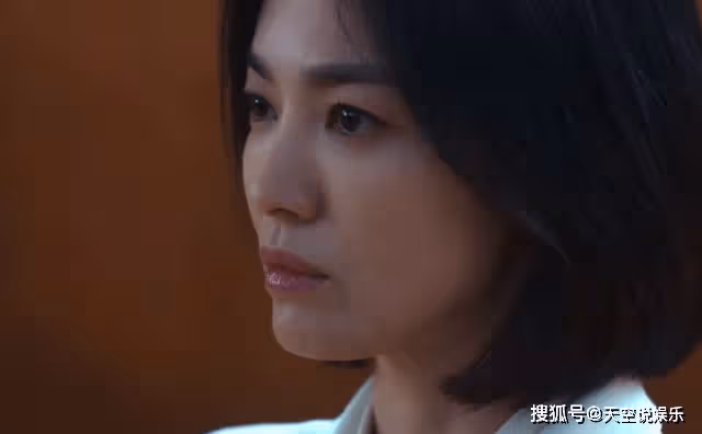 《黑暗榮耀2》文東恩人生中的3道光，成全了她對現實唯一的幻想