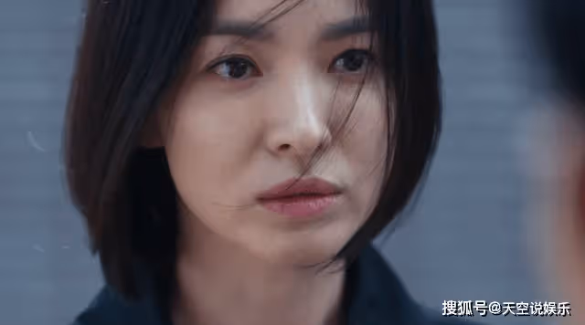 《黑暗榮耀2》文東恩人生中的3道光，成全了她對現實唯一的幻想