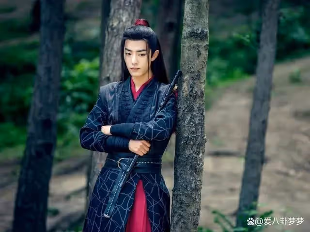 古裝劇中的「美強慘」男主,愛是黑暗中的救贖,哪位是你的意難平