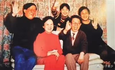 梁天母親諶容:一個月內連續喪夫喪子,女婿英達的做法卻讓她心寒