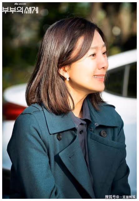金喜愛新劇預計4月播出 56歲風韻不減 CEO丈夫27年對其寵愛有加