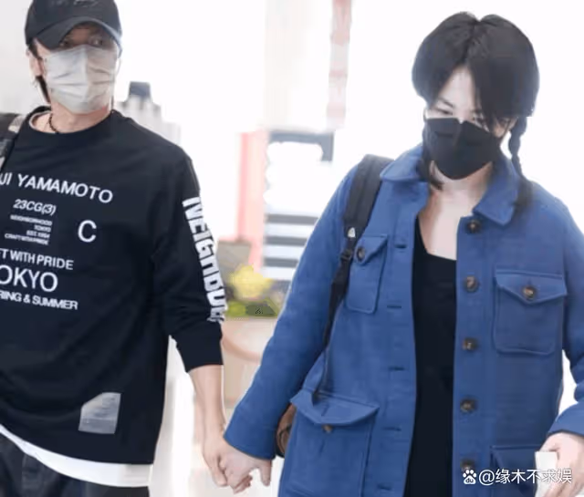 世紀牽手、婚期將至、被扒戀愛，一天5對秀恩愛有人祝福有人被罵